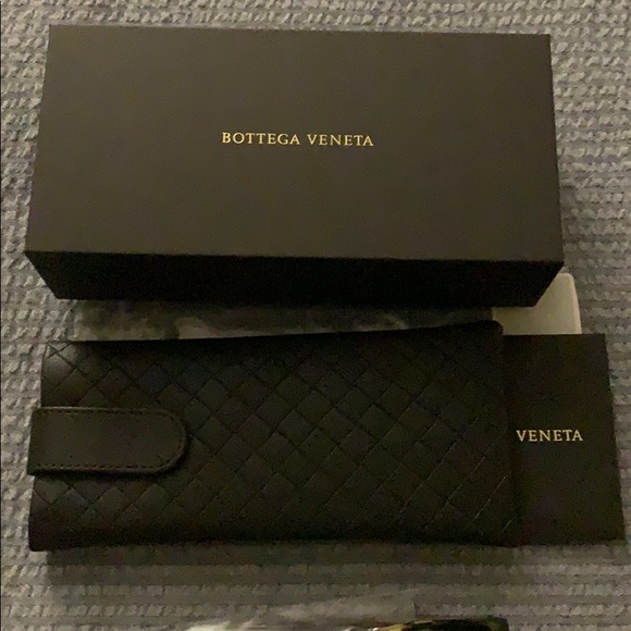 Bottega Veneta Two tone Acetate Glasses - Picture 4 of 5